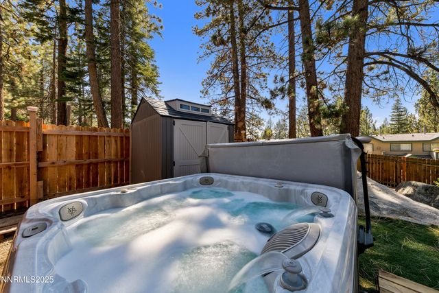 150 Woodland Way, Stateline, NV 89449