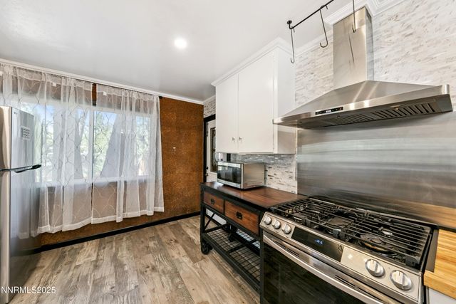 150 Woodland Way, Stateline, NV 89449