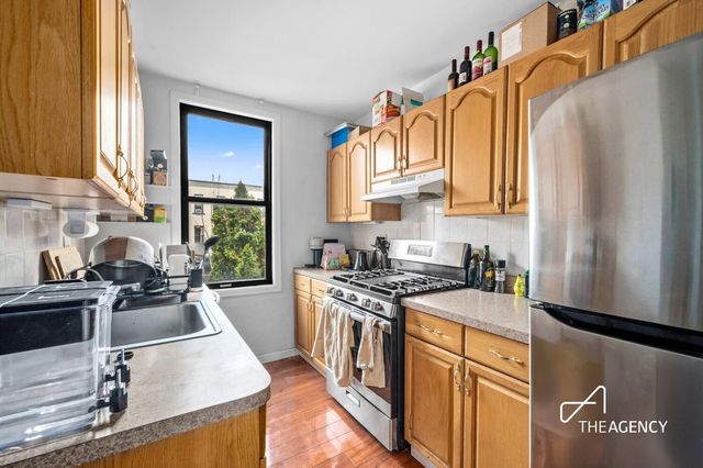 177 JAVA Street, New York City, NY 11222