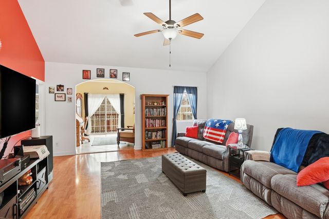 1573 E 56th Place, Hobart, IN 46342