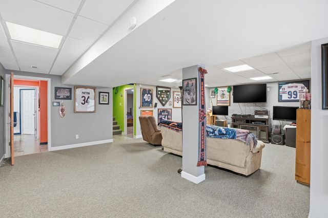 1573 E 56th Place, Hobart, IN 46342