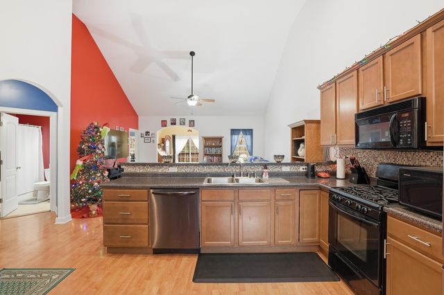 1573 E 56th Place, Hobart, IN 46342