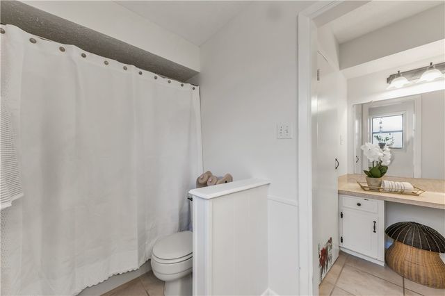 8000 Raintree Drive, College Station, TX 77845