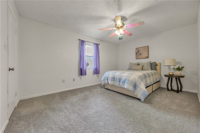 8000 Raintree Drive, College Station, TX 77845