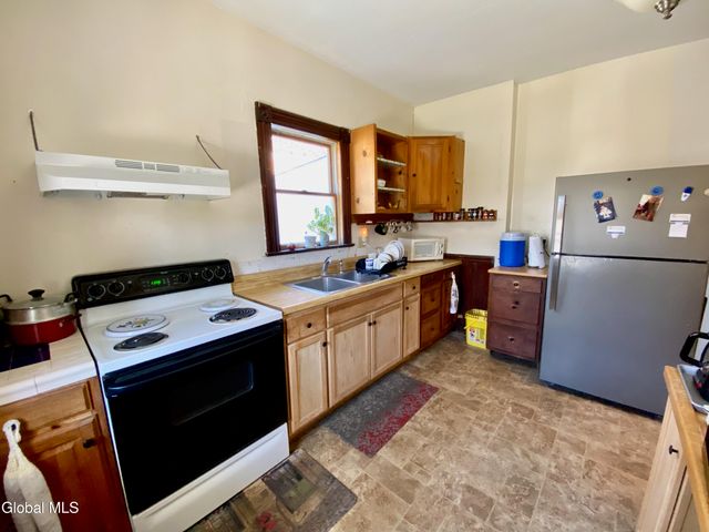 40 Voorheesville Avenue, Voorheesville, NY 12186