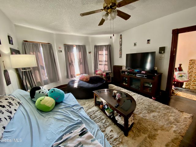 40 Voorheesville Avenue, Voorheesville, NY 12186