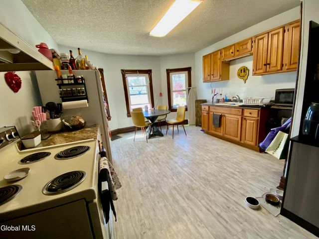 40 Voorheesville Avenue, Voorheesville, NY 12186