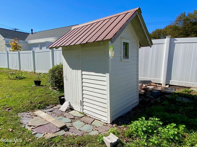 40 Voorheesville Avenue, Voorheesville, NY 12186