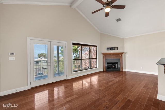 5721 S Lakeshore Drive, Shreveport, LA 71119