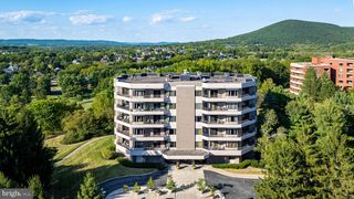 425 WINDMERE DR #3B, State College, PA 16801