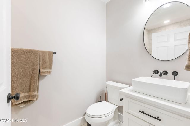 111 Sandpiper Lane, Indian Beach, NC 28512