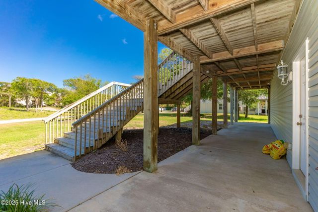 111 Sandpiper Lane, Indian Beach, NC 28512