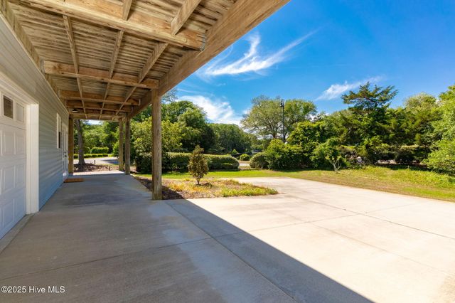 111 Sandpiper Lane, Indian Beach, NC 28512