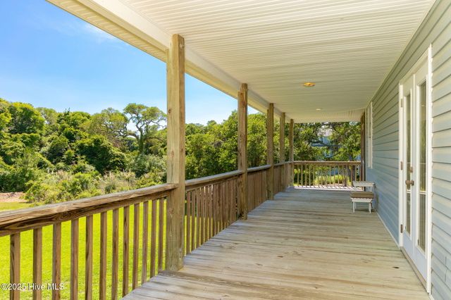 111 Sandpiper Lane, Indian Beach, NC 28512