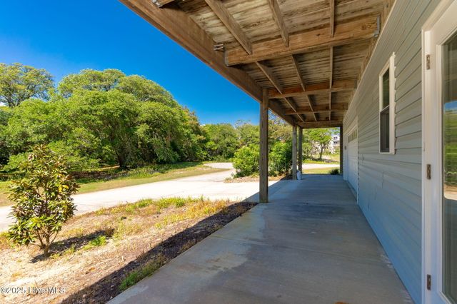 111 Sandpiper Lane, Indian Beach, NC 28512