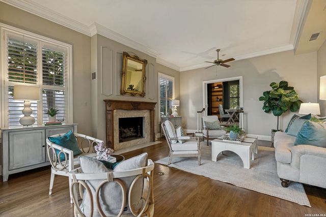 214 Terrell Rd, Terrell Hills, TX 78209