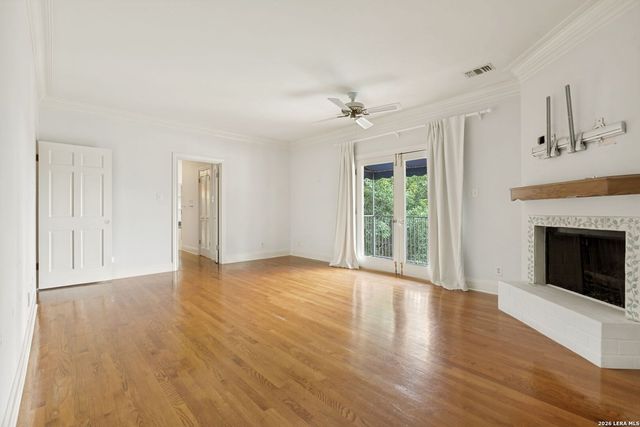 214 Terrell Rd, Terrell Hills, TX 78209