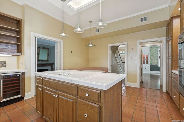 214 Terrell Rd, Terrell Hills, TX 78209