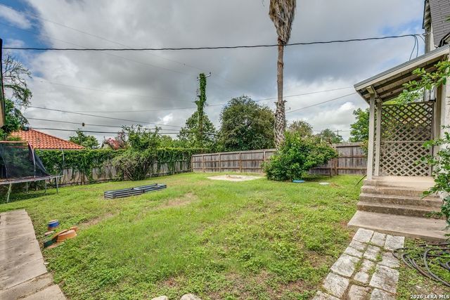 214 Terrell Rd, Terrell Hills, TX 78209