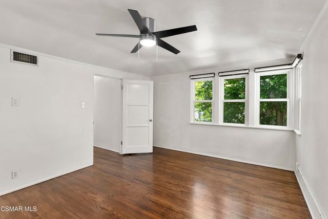 3914 Carpenter Avenue, Studio City, CA 91604