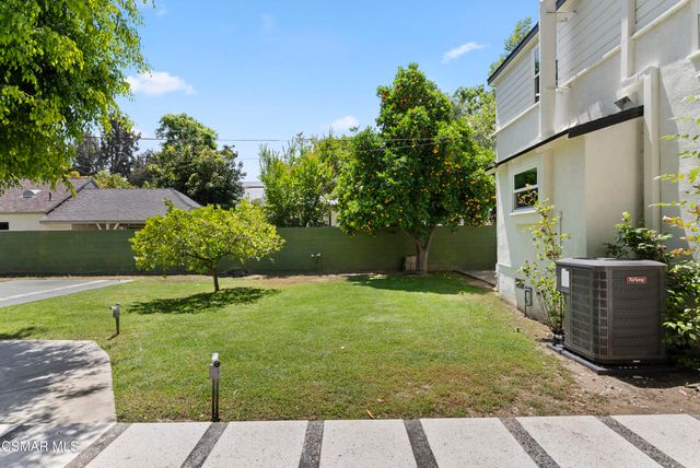 3914 Carpenter Avenue, Studio City, CA 91604