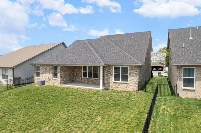 315 Gulfstream Dr, Gallatin, TN 37066