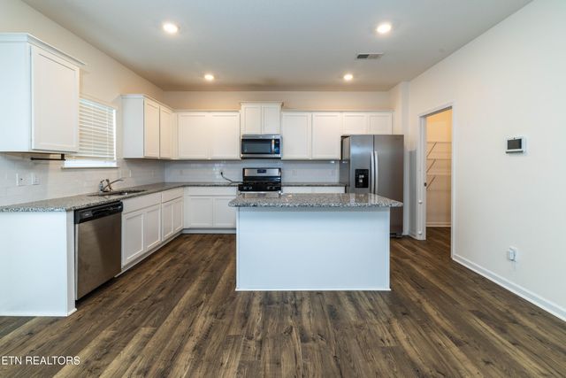 213 Ibis Loop, Oak Ridge, TN 37830