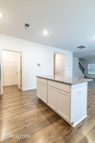 213 Ibis Loop, Oak Ridge, TN 37830