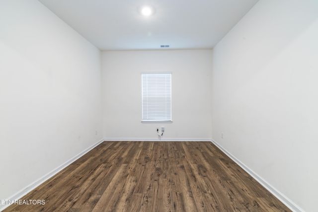 213 Ibis Loop, Oak Ridge, TN 37830