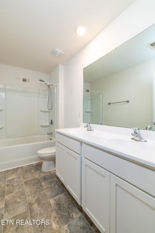 213 Ibis Loop, Oak Ridge, TN 37830