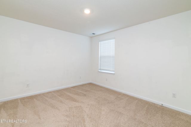 213 Ibis Loop, Oak Ridge, TN 37830