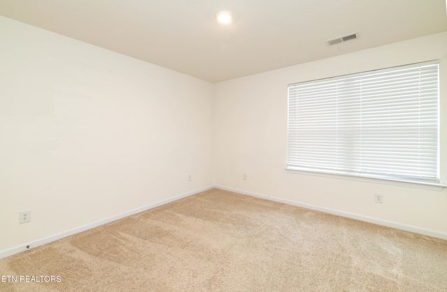 213 Ibis Loop, Oak Ridge, TN 37830