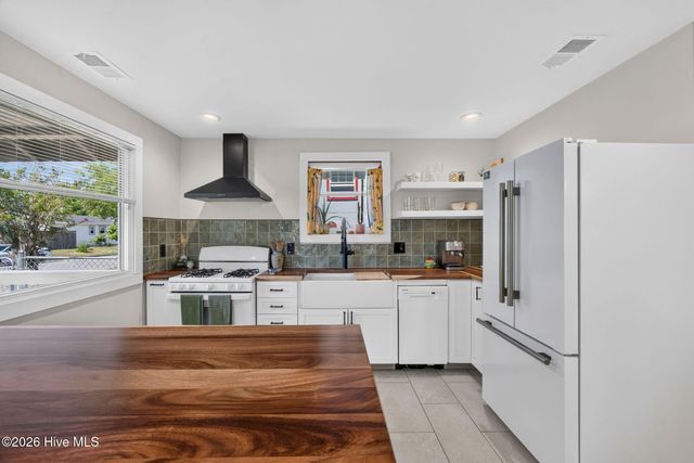 511 Marstellar Street, Wilmington, NC 28401