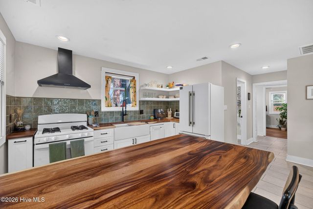 511 Marstellar Street, Wilmington, NC 28401