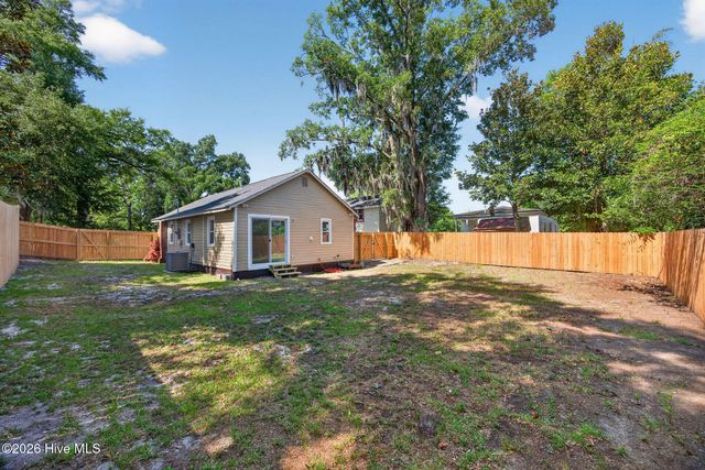 511 Marstellar Street, Wilmington, NC 28401