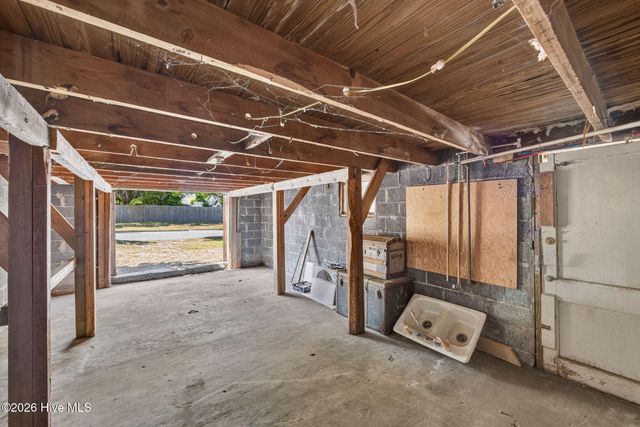 511 Marstellar Street, Wilmington, NC 28401