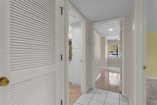 1409 SE 46th Lane 105, Cape Coral, FL 33904