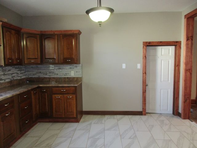 369 S Chicago Avenue, Kankakee, IL 60901