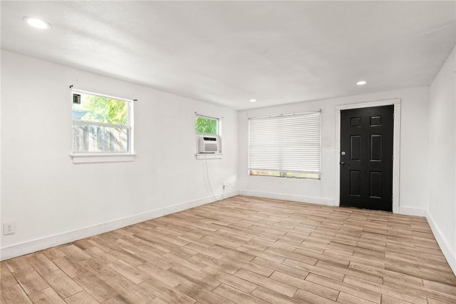 3918 Lincoln St, Corpus Christi, TX 78415