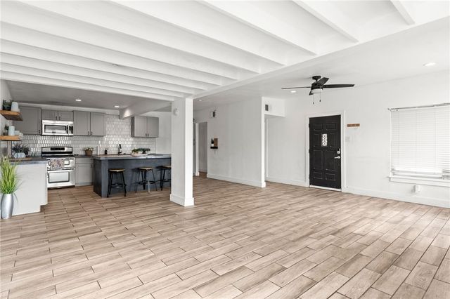 3918 Lincoln St, Corpus Christi, TX 78415