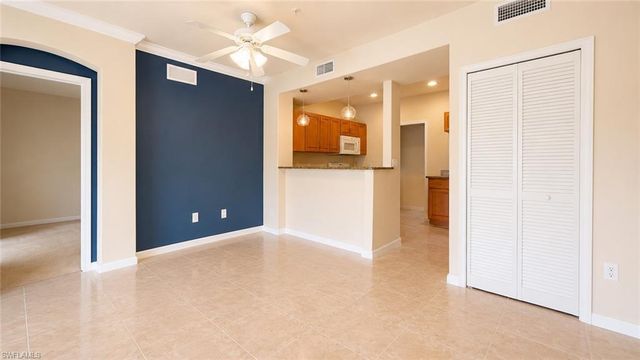 13100 Bella Casa CIR 235, Fort Myers, FL 33966