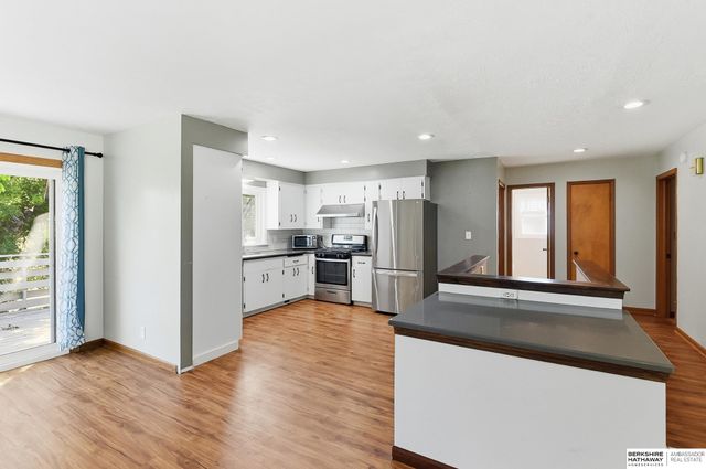 5067 S 130th Circle, Omaha, NE 68137
