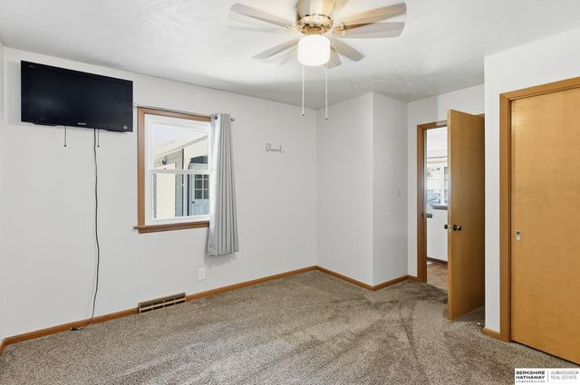 5067 S 130th Circle, Omaha, NE 68137