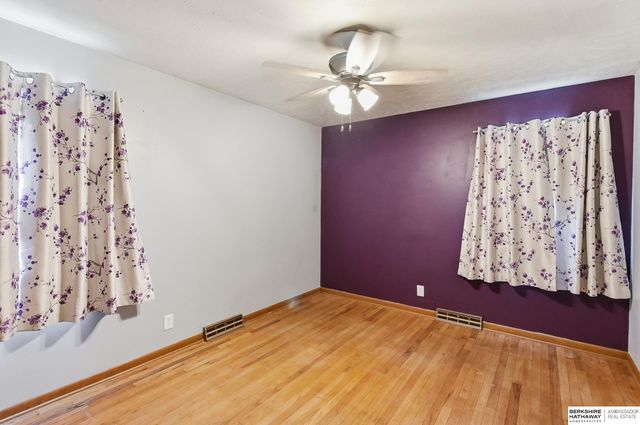 5067 S 130th Circle, Omaha, NE 68137