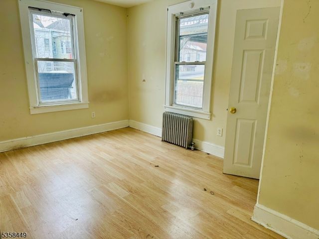 266 N 9Th St, Prospect Park Boro, NJ 07508