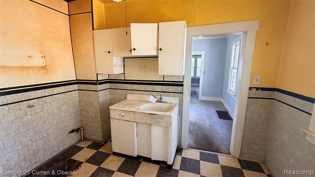 6324 Annland Street, Detroit, MI 48204