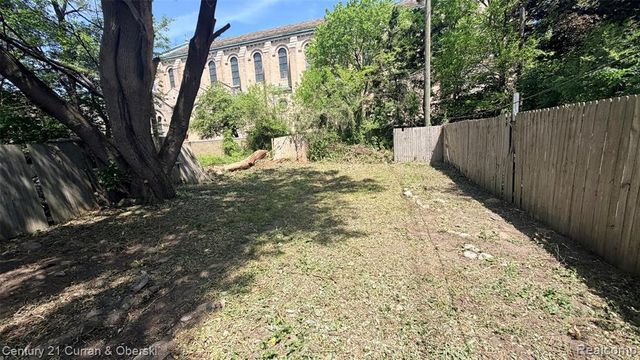 6324 Annland Street, Detroit, MI 48204