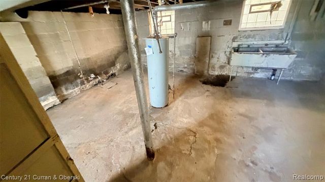 6324 Annland Street, Detroit, MI 48204