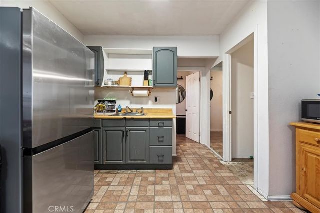 836 Woodlawn, Ontario, CA 91761