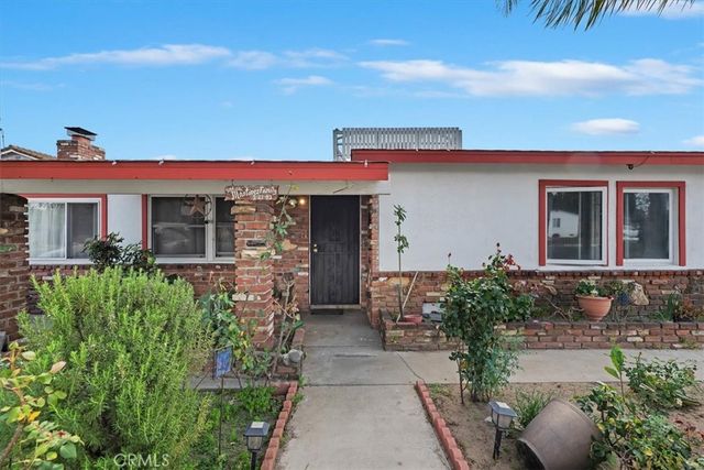 836 Woodlawn, Ontario, CA 91761